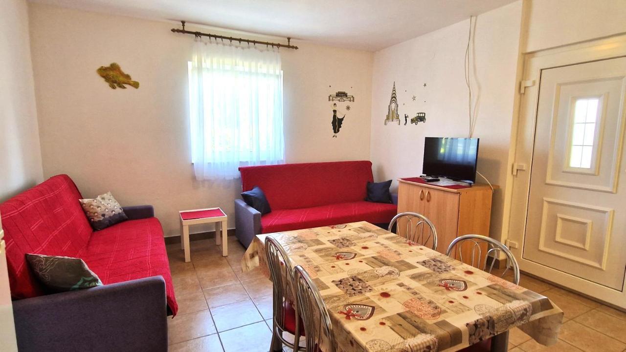 Apartment Hrzina Krk Town Exteriör bild