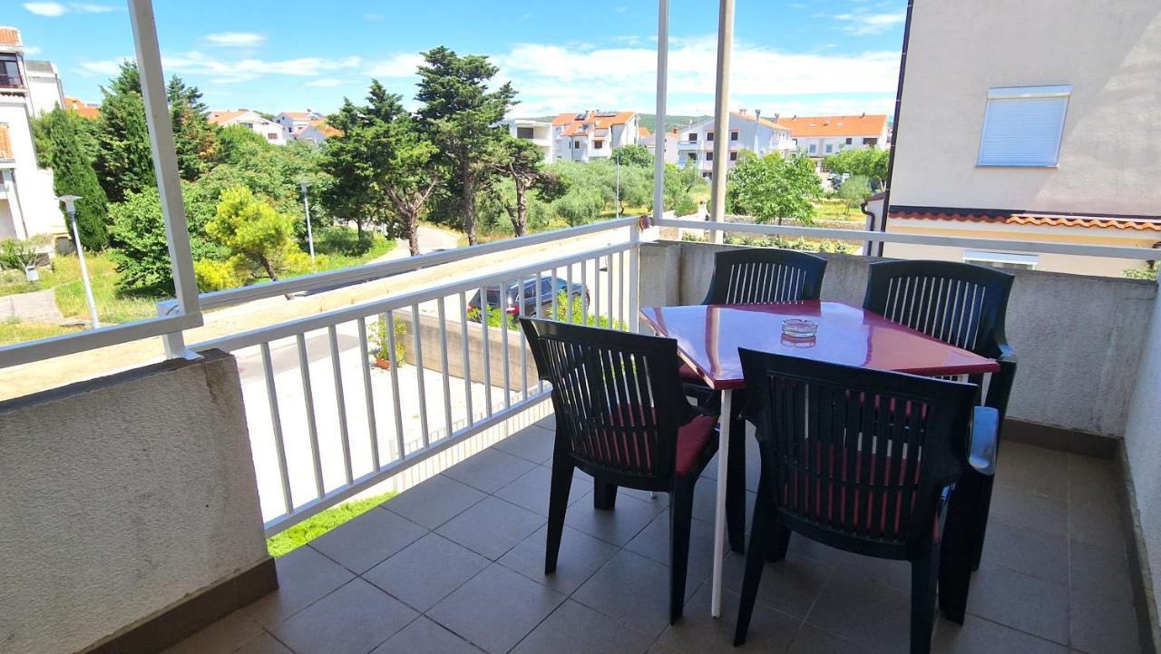 Apartment Hrzina Krk Town Exteriör bild